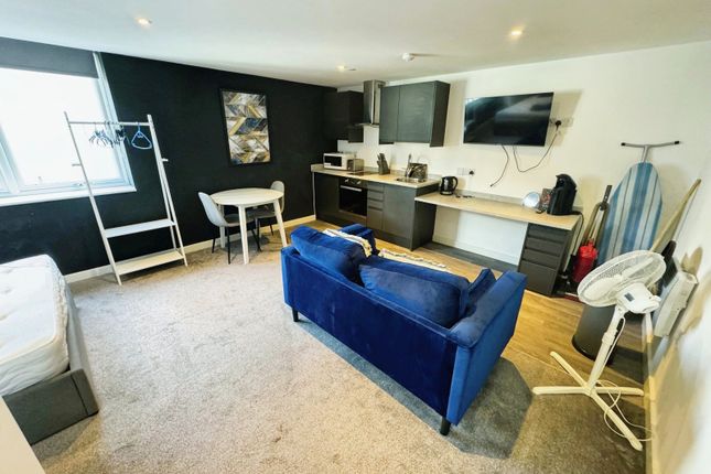 Flat to rent in Stafford Street, Stoke-On-Trent, Staffordshire