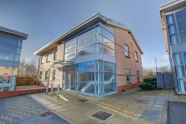 Thumbnail Office to let in Unit 4, Turnberry Park, Turnberry Park Road, Gildersome, Leeds