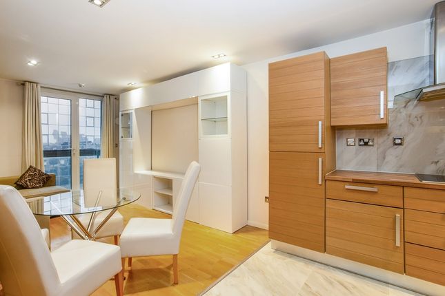 Flat 95, 3, Limeharbour, London photo 4