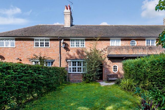 Thumbnail Flat to rent in Midholm Close, Hampstead Garden Suburb