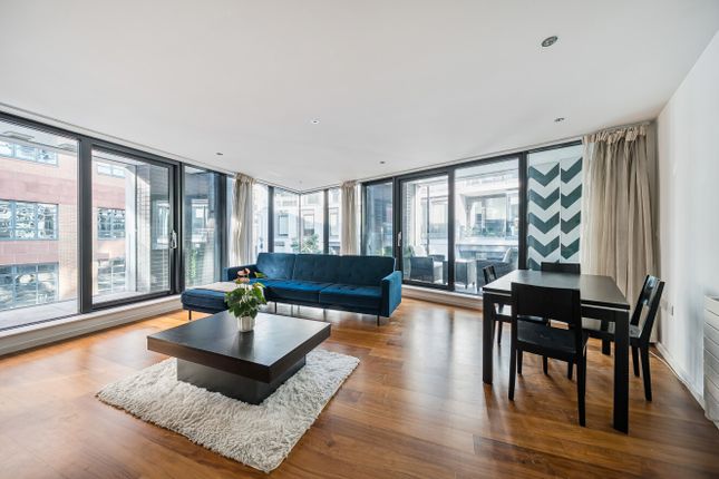 1358338-13-68Da49...