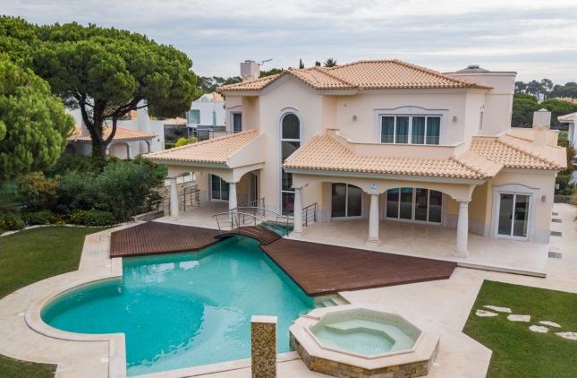 Thumbnail Property for sale in Vilamoura, Quarteira, Vilamoura, Vilamoura, Central Algarve, Portugal