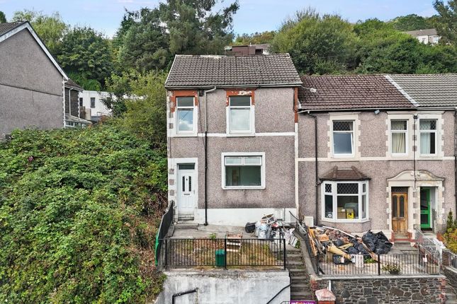 3-bed terraced on 44 Penrhys Road, Ferndale, £55,000