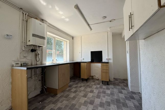 24, Morrison Avenue, Rotherham photo 3