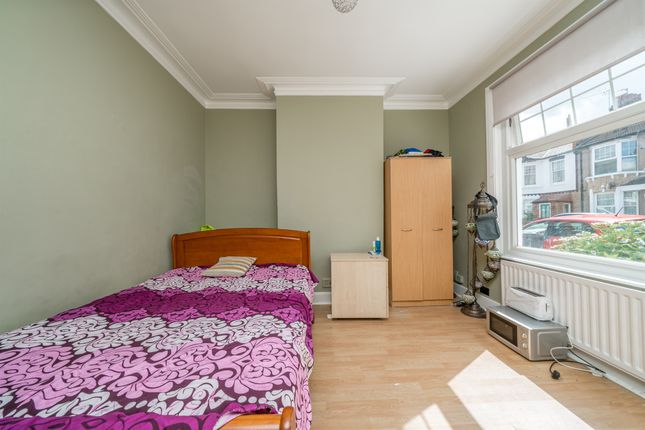 Terraced house for sale in Grange Avenue, North Finchley, London