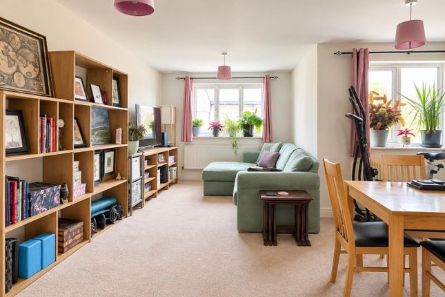 44, Sir Henry Brackenbury Road, Ashford photo 3
