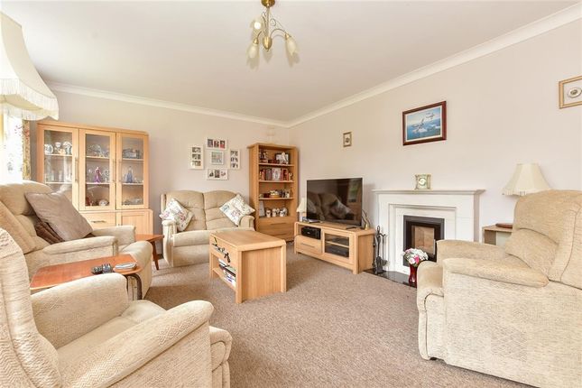 Craythorne Close, New Romney photo 2
