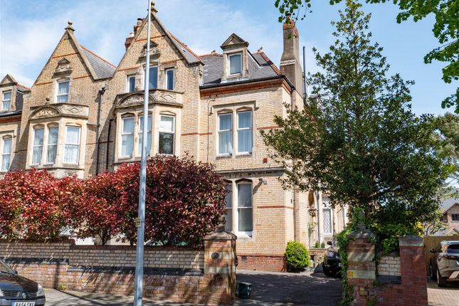 Thumbnail Flat for sale in Plymouth Road, Penarth