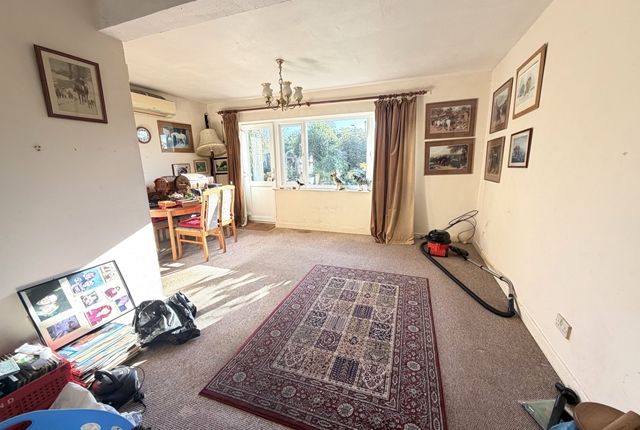 2, Winchester Close Devon, Feniton photo 3