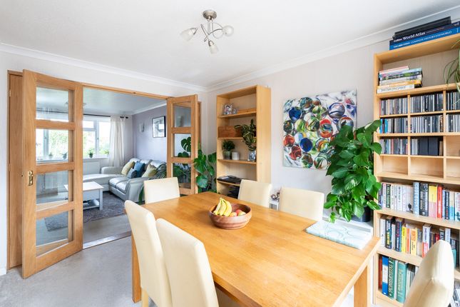 10, Leith Grove, Dorking photo 4
