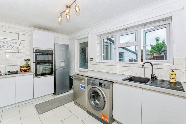8, Anne Road, Spalding photo 3
