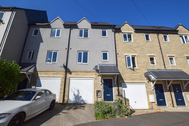 Thumbnail Town house to rent in Vale Mews, Barrowford, Nelson