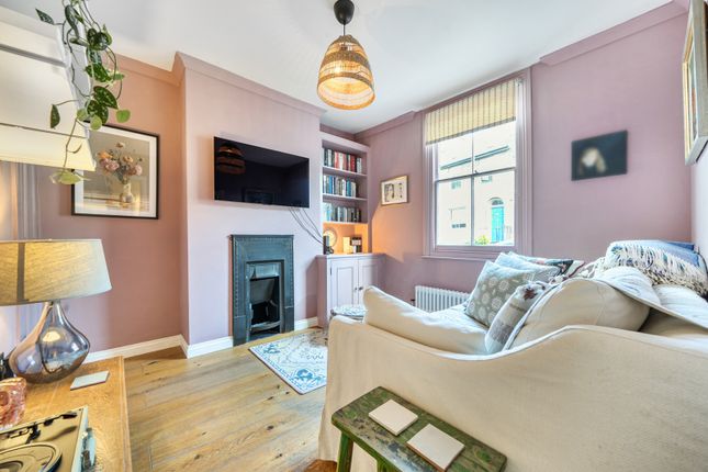 25, Dutton Street, London photo 2