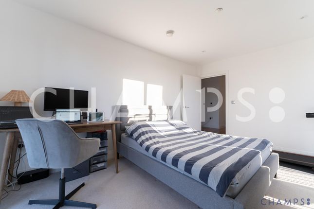 Flat 803 Weston Point, 49 Wellington Street, Woolwich, LONDON photo 4