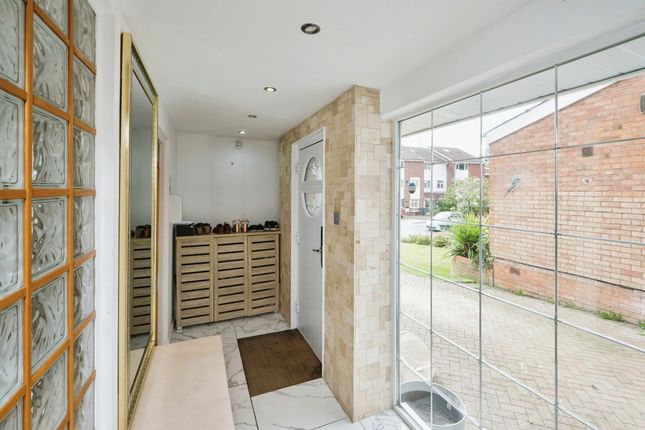 4, St. Annes Close, BIRMINGHAM photo 2
