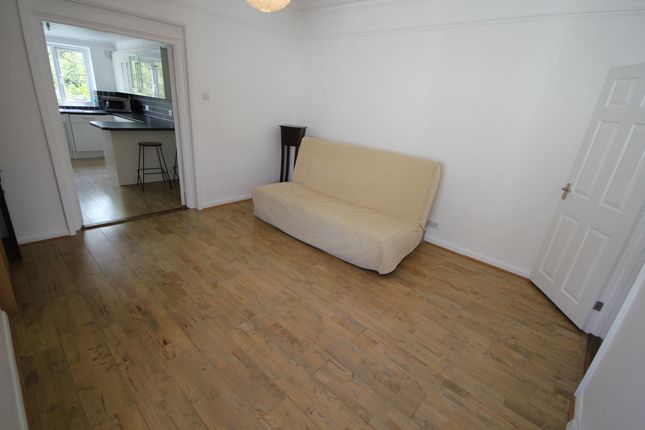 21b Devonshire Road, Pinner photo 4