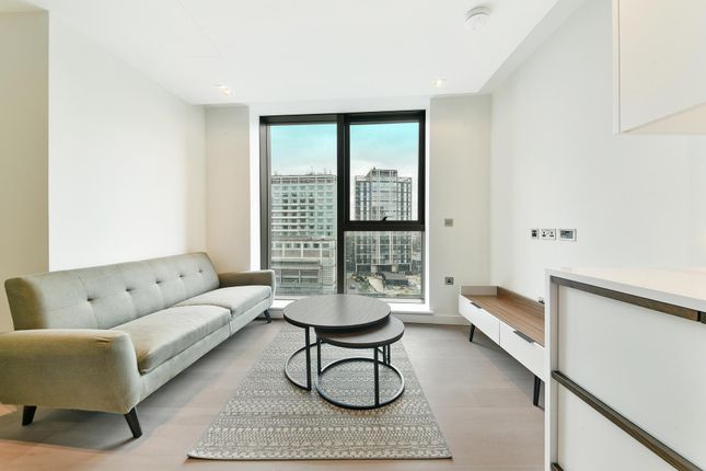 Thumbnail Flat for sale in Westmark Tower, Westminster City, London