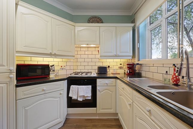 132, Neasden Lane, London photo 3