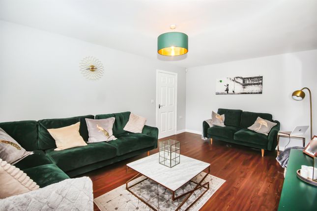 26, Biffin Way, Leamington Spa photo 4