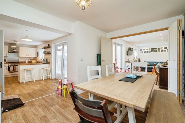 9, Pheasant Drive, Diss photo 3
