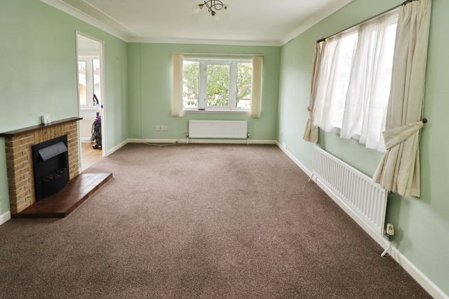 102, Stonecliff Park, Welton, Lincoln photo 3