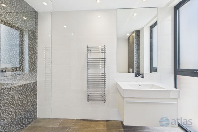 En-Suite To Bedroom Three