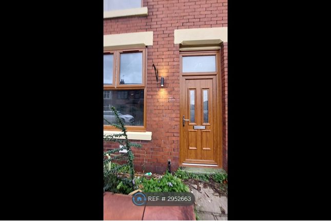 Livingstone Street, Lees, Oldham photo 3