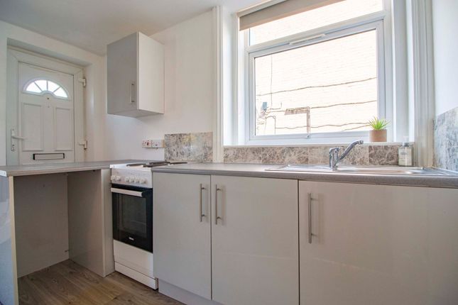 44 Framfield Road, Uckfield photo 3