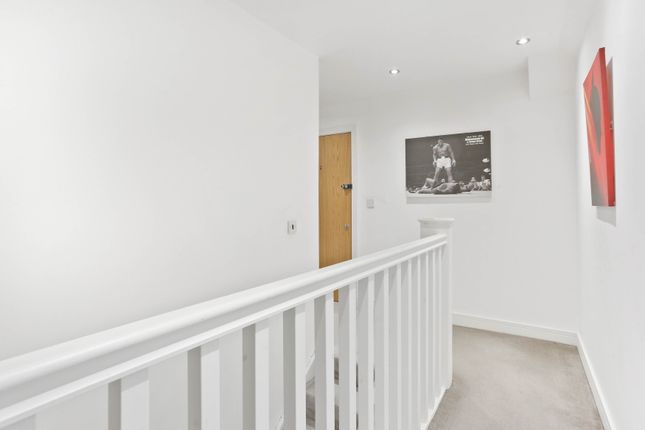 Flat for sale in 3A Woodmansterne Road, Coulsdon