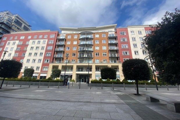 Thumbnail Flat to rent in Amelia House, London