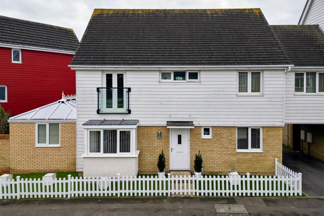 Thumbnail Link-detached house for sale in Apollo Drive, Southend-On-Sea