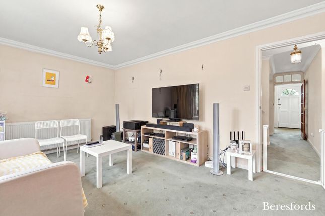 4, Ruskin Dene, Billericay photo 4