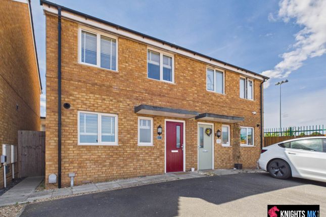 67, Oak Wood Drive, Corby photo 2