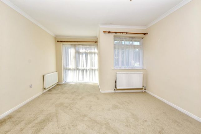 4, Embassy Court, 31 Lewes Road, Eastbourne photo 2