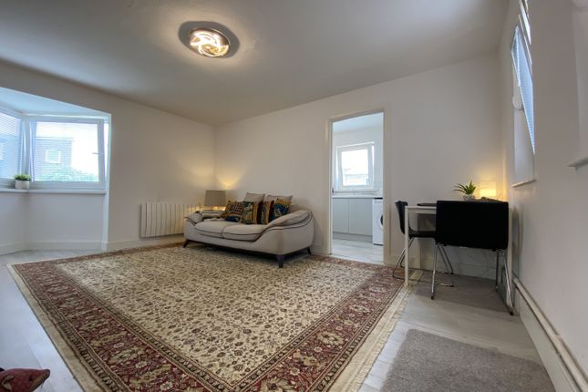 195, Coed Edeyrn, Cardiff photo 3
