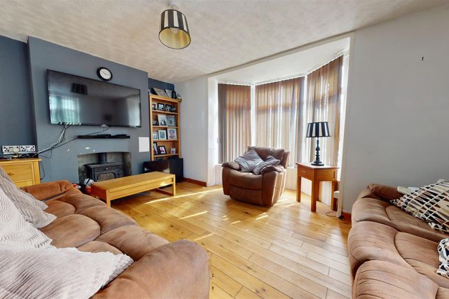 483,, Chickerell Road, Weymouth photo 2