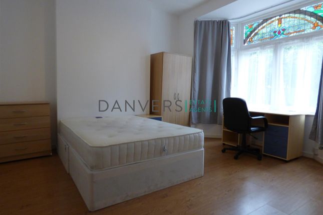 Westcotes Drive, Leicester photo 4