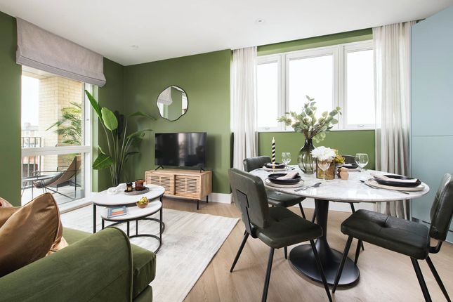 Flat for sale in Herne Hill Road, London