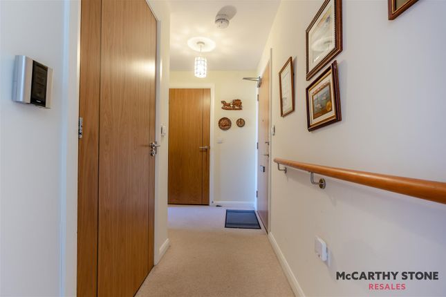 Flat for sale in Grosvenor Drive, Whitley Bay
