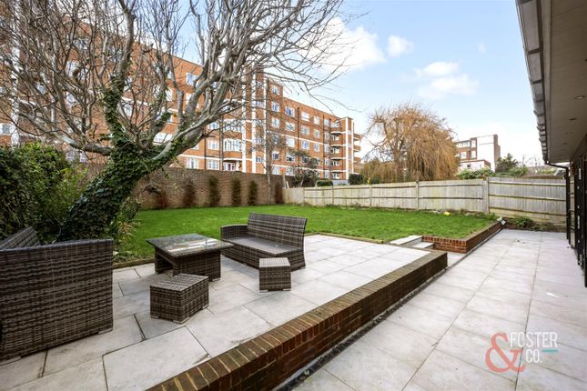 Vallance Road, 24-009.Jpg