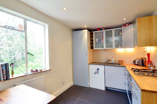 Thumbnail Maisonette to rent in Caledonian Road, Caledonian Road, London