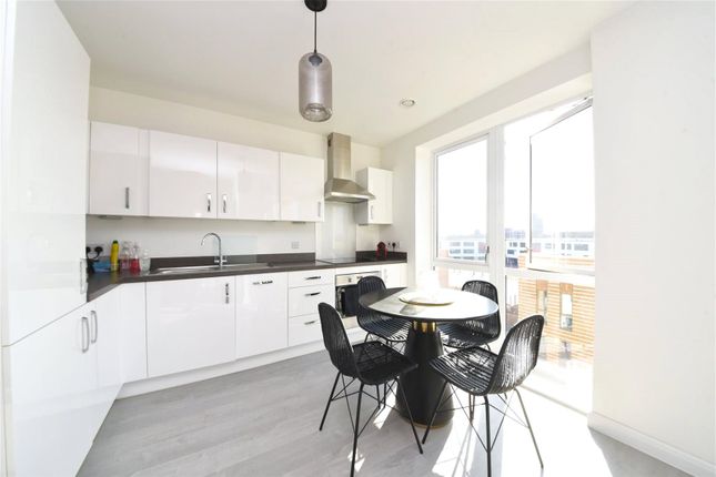 Flat 8,, 35, Coxwell Boulevard, London photo 4