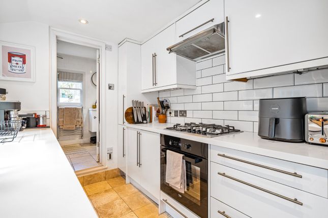 13, Halifax Street, London photo 4