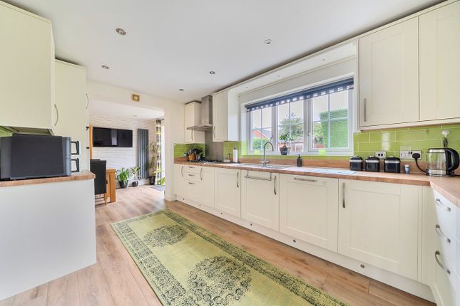 8, Purcell Way, Shefford photo 5