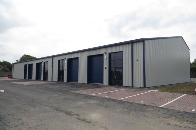 Industrial to let in Crew Lane, Southwell