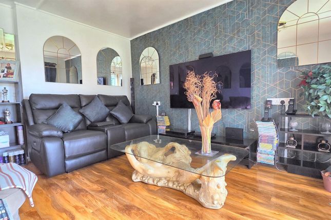 Flat 17, Mariners Close, Great Yarmouth photo 3