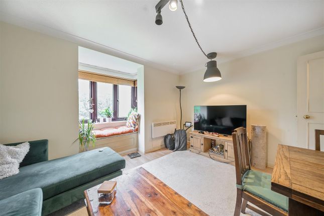 Thumbnail Flat for sale in Hadleigh Court, Willesden Lane