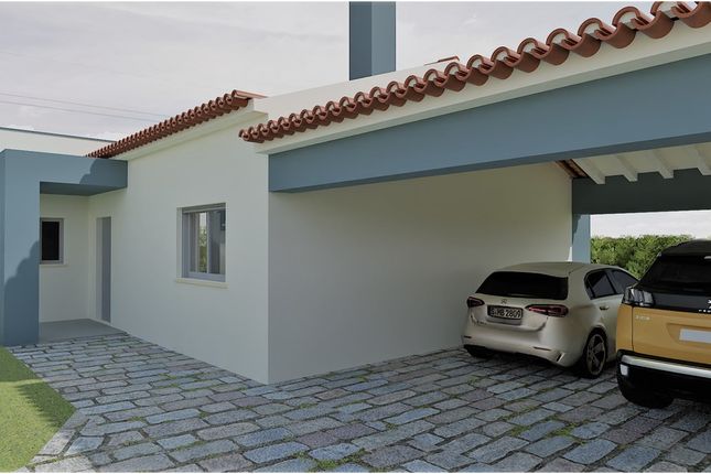 Detached bungalow for sale in Caldas Da Rainha, Santo Onofre E Serra Do Bouro, Portugal