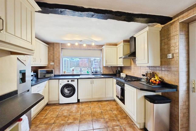 7, Knowle Road, Biddulph photo 4