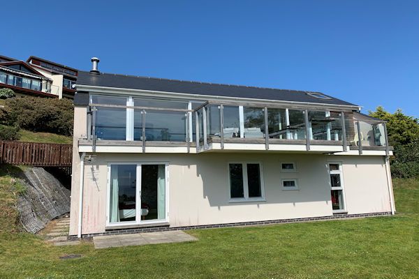 Thumbnail Detached house for sale in 17 Hillside, Aberdovey